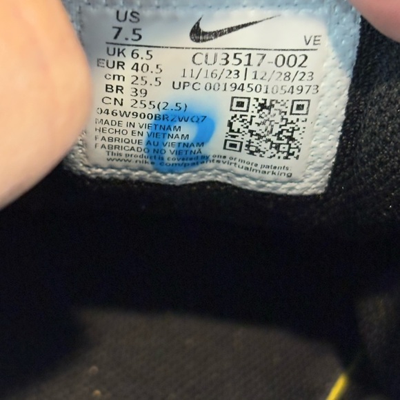 Nike Run Swift 2 Men's Black Athletic Running Shoes Sneakers CU3517-002 Size 7.5 - Picture 6 of 9